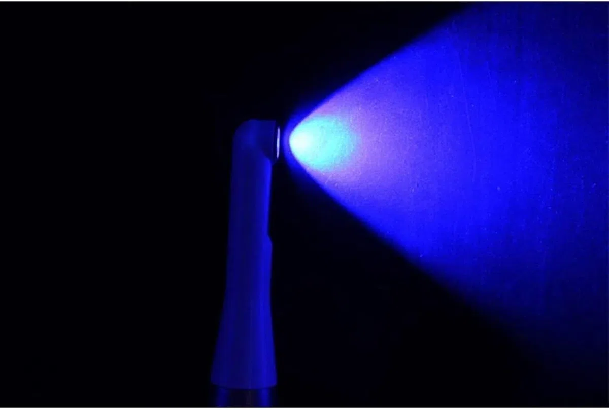 Lampada A LED Senza Fili Dentale, Tre modalità, Compatta E Conveniente10 W 2000-2800 MW Bianco, Fotopolimerizzazione Dentale Ad Alta Potenza in Un Secondo per La Clinica