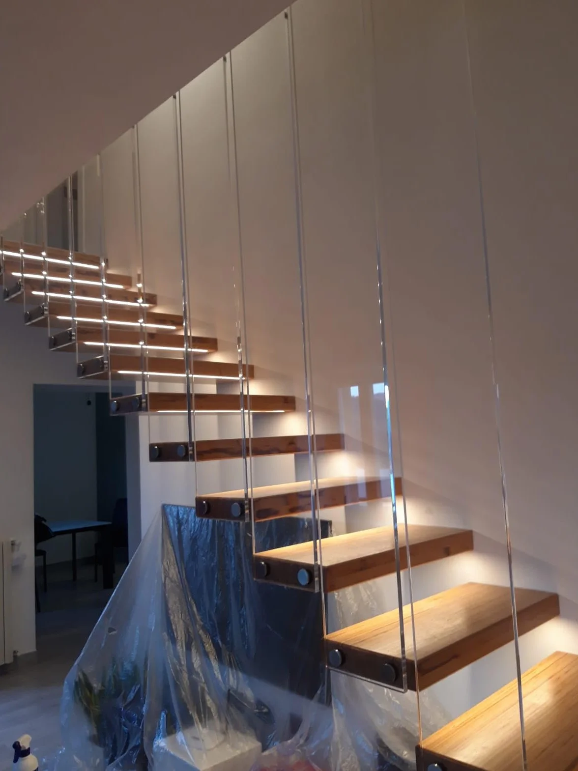 Pannello Plexiglass 3 mm PLAVALY Trasparente 100x100cm, Lastra in Metacrilato Leggera e Resistente, Alternativa al Vetro, Per Arredo, Pubblicità e Fai da Te, Protetta su 2 Lati - GB Plast