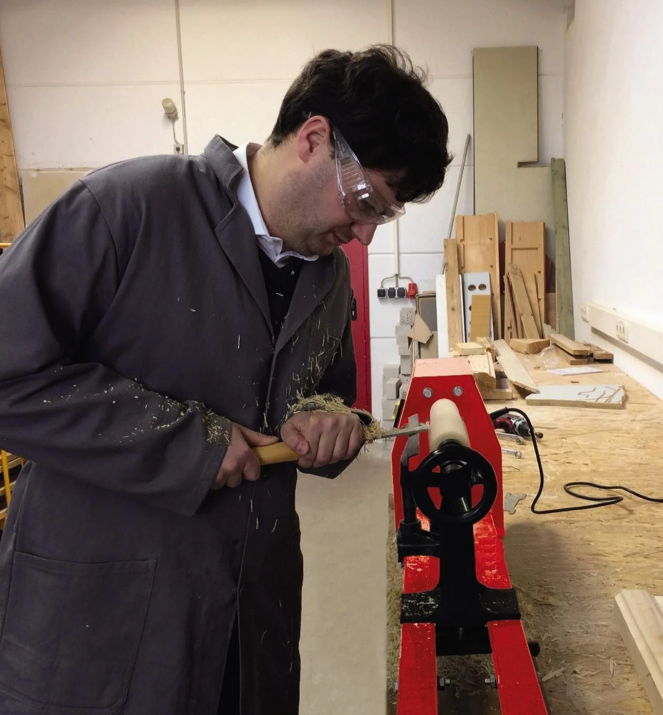 Einhell TC-WW 1000/1 Tornio per legno (230 V, 50 Hz, 400 W, diametro tornitura max 280 mm, interasse max 1m, 4 velocità da 890 a 2600 diri min, incl. supporto), Motore extra-potente da 350 W