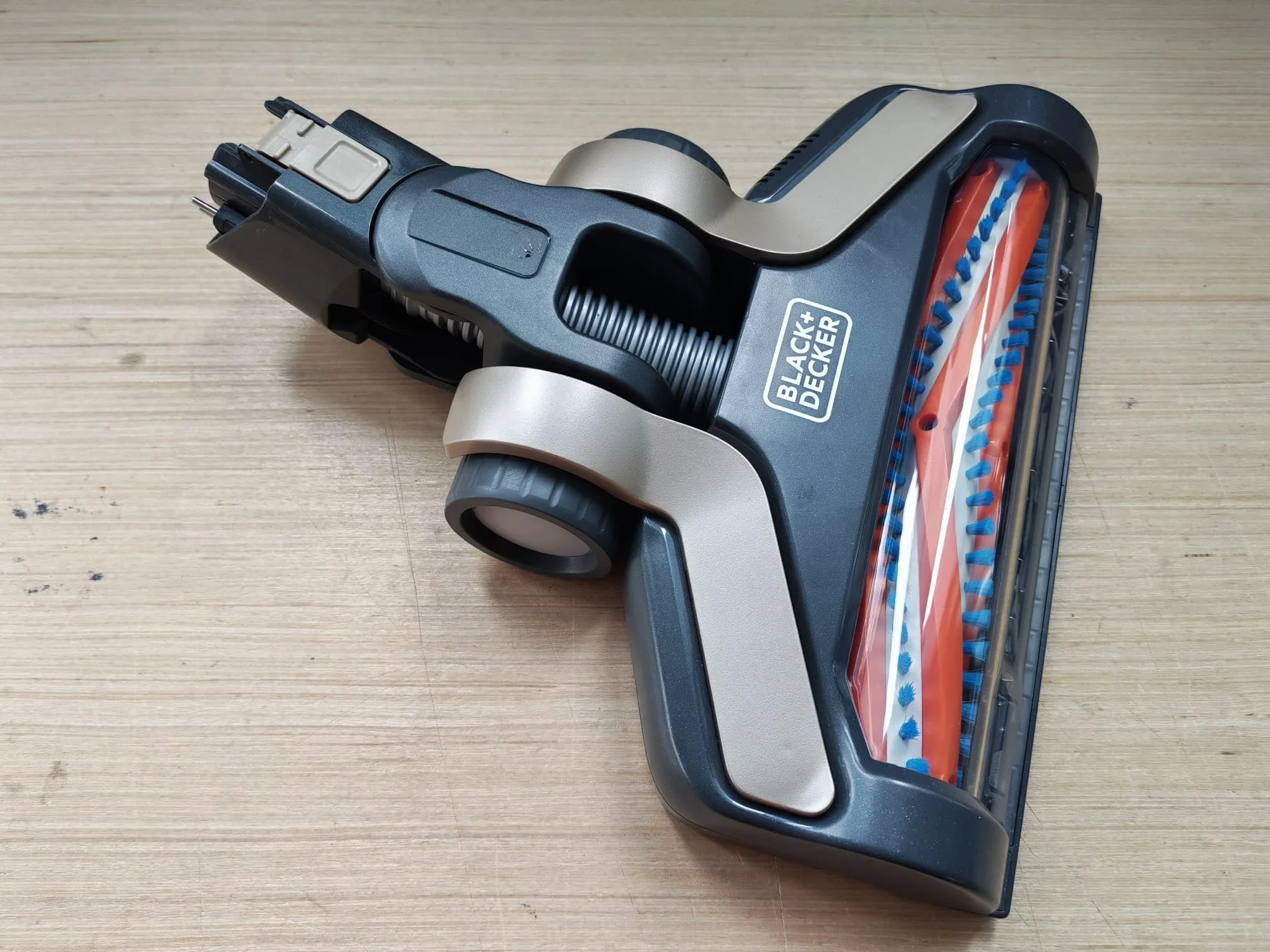 N924902 Spazzola compatibile con Black+Decker per scopa elettrica BHFEV36B2D