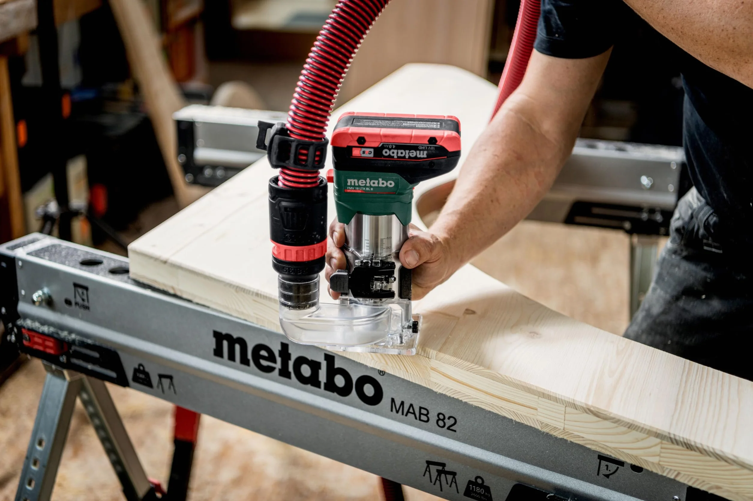 Metabo FMV 18 LTX BL 8 - Fresa a batteria con metaBOX 145 (peso 1,6 kg, velocità a vuoto 4800-29000/min) 601742840