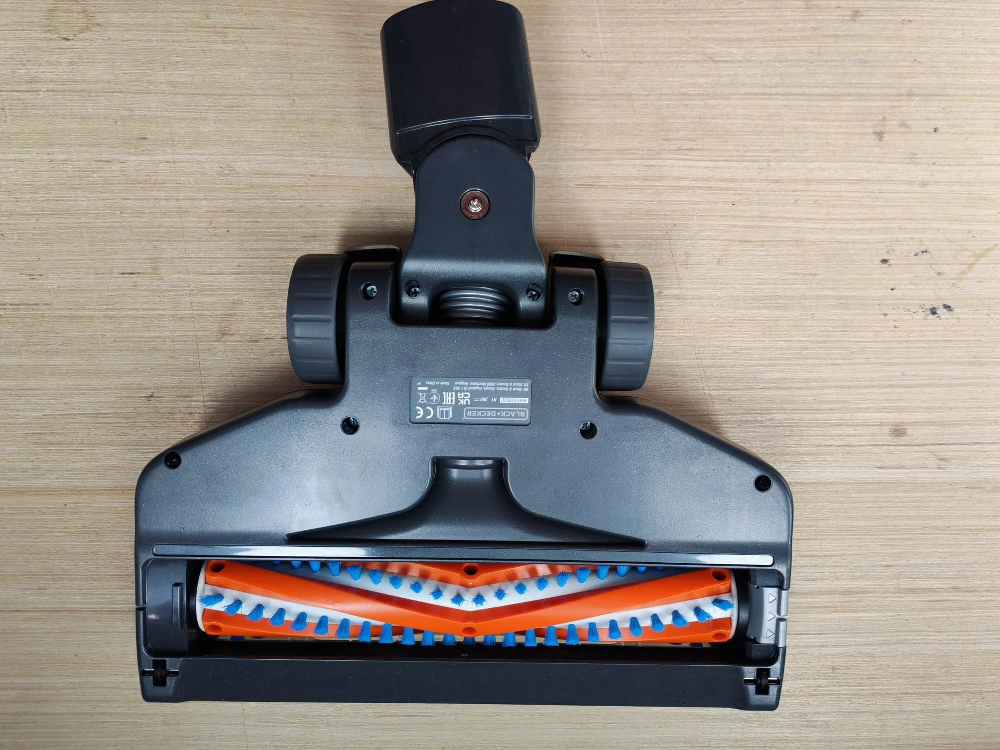 N924902 Spazzola compatibile con Black+Decker per scopa elettrica BHFEV36B2D